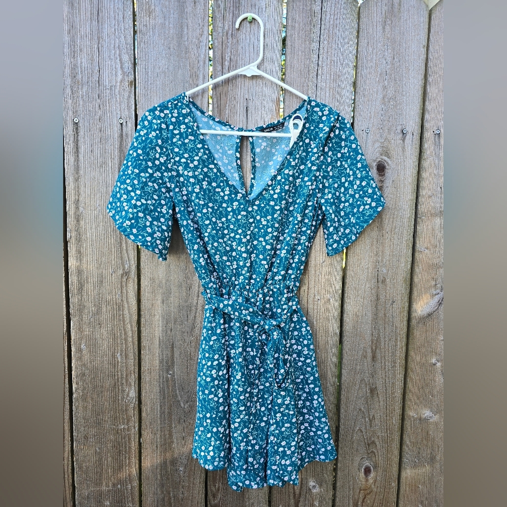 SHEIN Floral Romper
